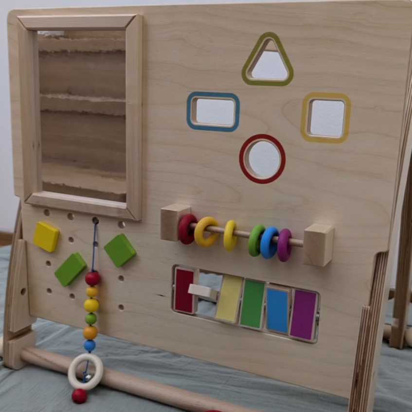 Geo-Stecker passen auch auf die Motorikplatte von LEuLI